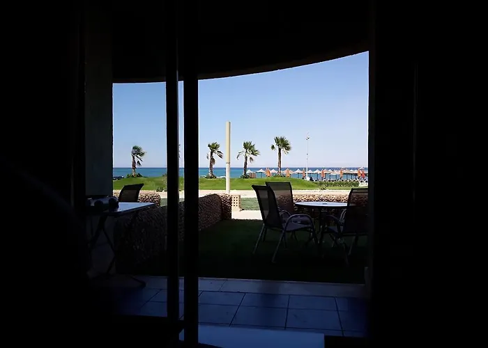 Seaview In Porto South - Families Only *